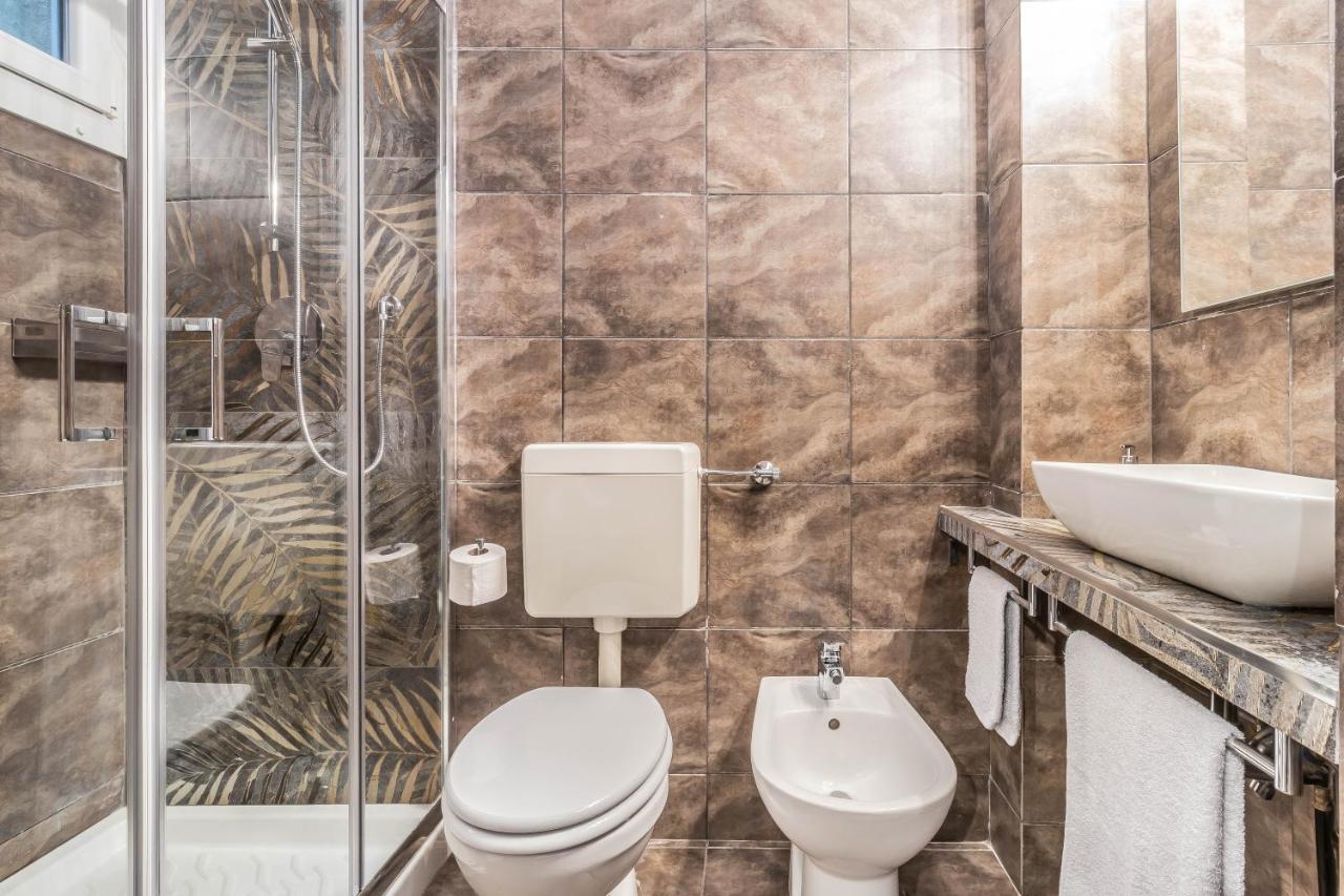 "Suite Porta Venezia Duomo" Metro - Wi-Fi - Netflix Milánó Kültér fotó